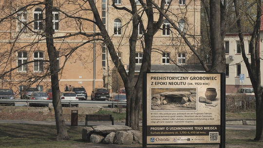 BEZTROSKA ROZRYWKA NA GROBOWCU