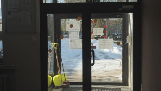 Mroźna próba dla szkół