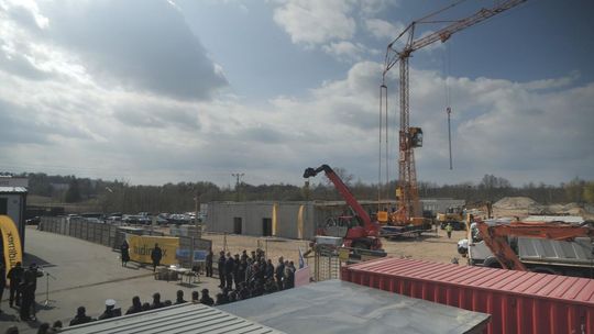 ROŚNIE NOWA KOMENDA