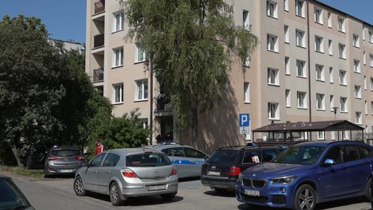 Wstrząsające odkrycie w Ostródzie. Ciało mężczyzny w altanie śmietnikowej