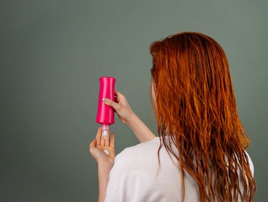 Co to jest odżywka humektantowa do włosów?