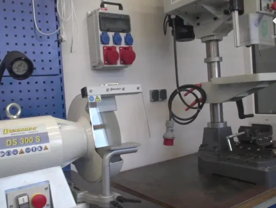 EDUKACJA Z PRZYSZŁOŚCIĄ