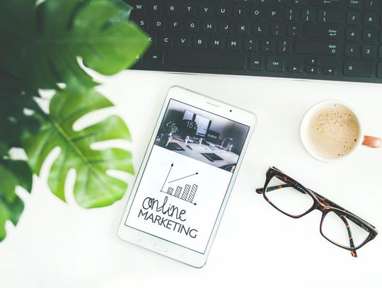 Jak wspólna praca agencji SEO i agencji nieruchomości przyczynia się do sukcesu na rynku nieruchomości?