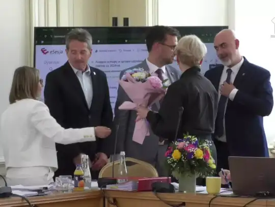 Jednogłośne wotum zaufania i absolutorium dla burmistrza Ostródy