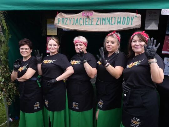 Łączenie Folkloru z Nowoczesnością i Wdzięcznością dla Rolników