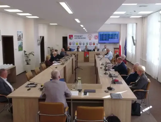 Nadzwyczajna sesja w Ostródzie przerwana po kilkunastu minutach!