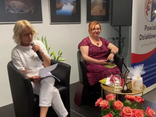 MARIA PAKULNIS INTERPRETOWAŁA POEZJĘ RENATY BUCZYŃSKIEJ