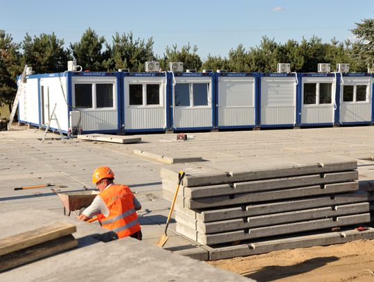 Płyty drogowe - szybkie i trwałe utwardzenie placu dla inwestycji przemysłowych