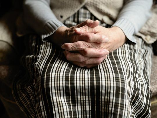 Praca opiekunki w Niemczech na czarno: czy to dobre rozwiązanie?