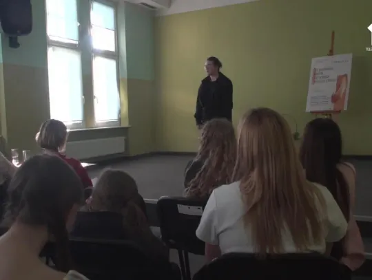 REJONOWE RECYTOWANIE