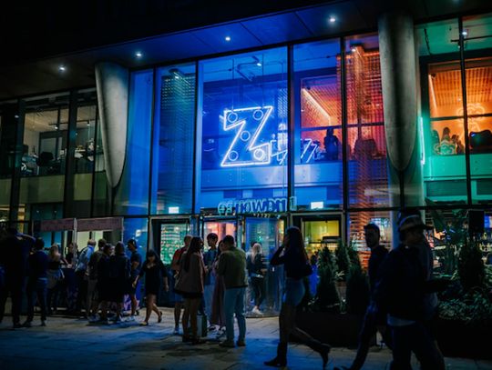Salon flipperów Warszawa – poznaj kultowe i niezapomniane automaty