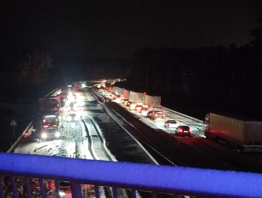 Wielogodzinne korki na S7. Co wydarzyło się na kluczowej trasie regionu?