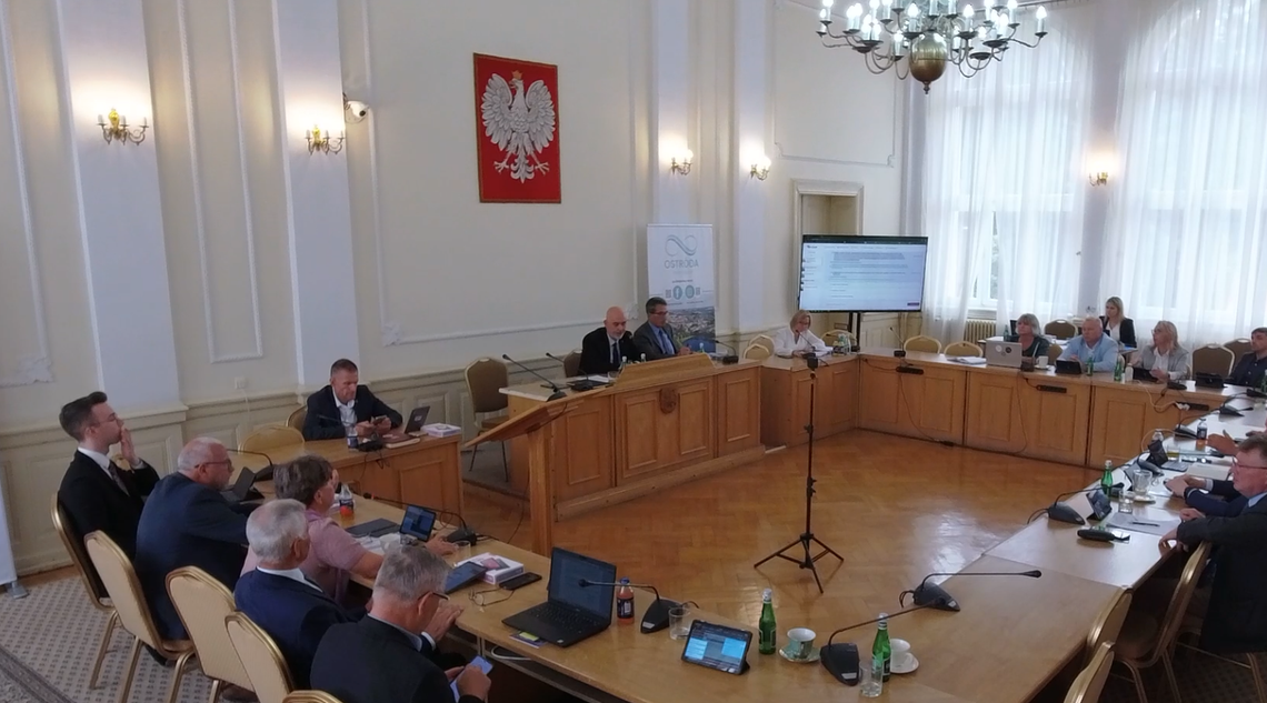 Koniec wakacji w samorządzie. Ostródzcy radni wrócili do obrad podczas XXXI sesji