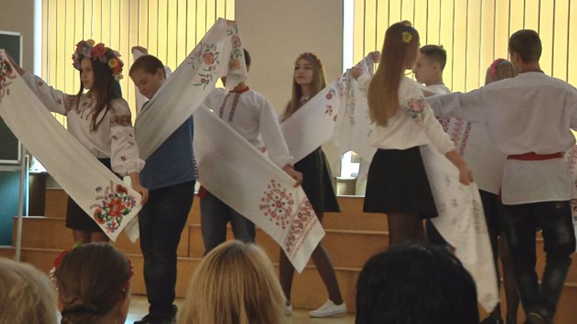 PONAD PODZIAŁAMI PONAD PODZIAŁAMI